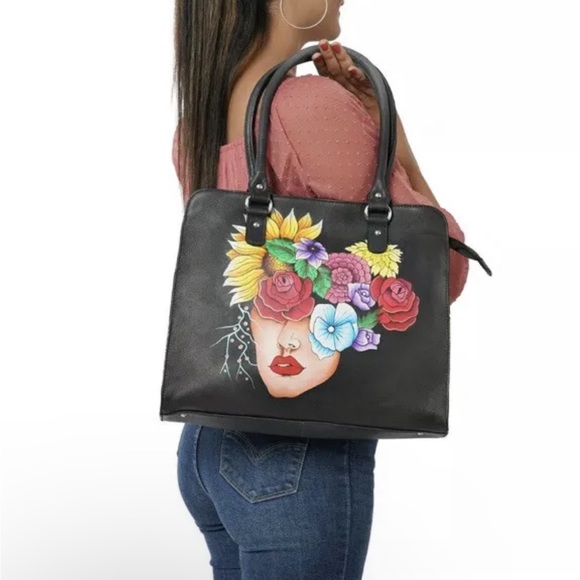 Sukriti Black 100% Genuine Leather Hand Painted Floral Face Shoulder Bag - Picture 2 of 5